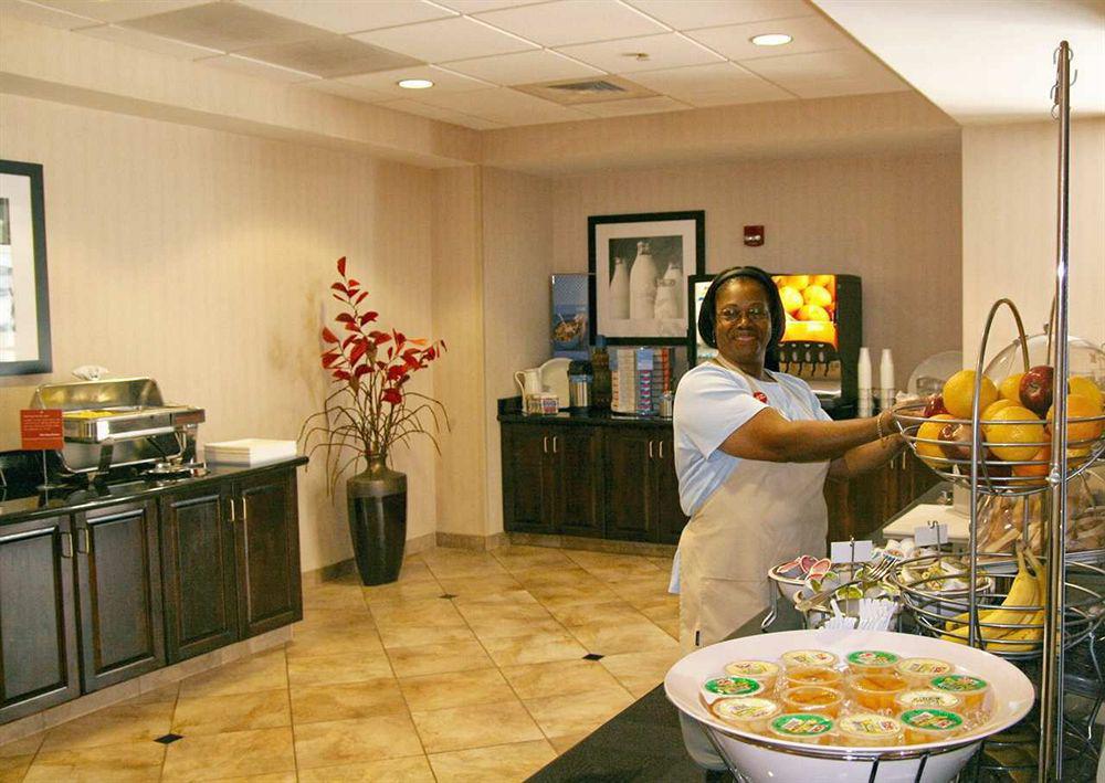 Hampton Inn Spring Lake Fayetteville Restaurant billede